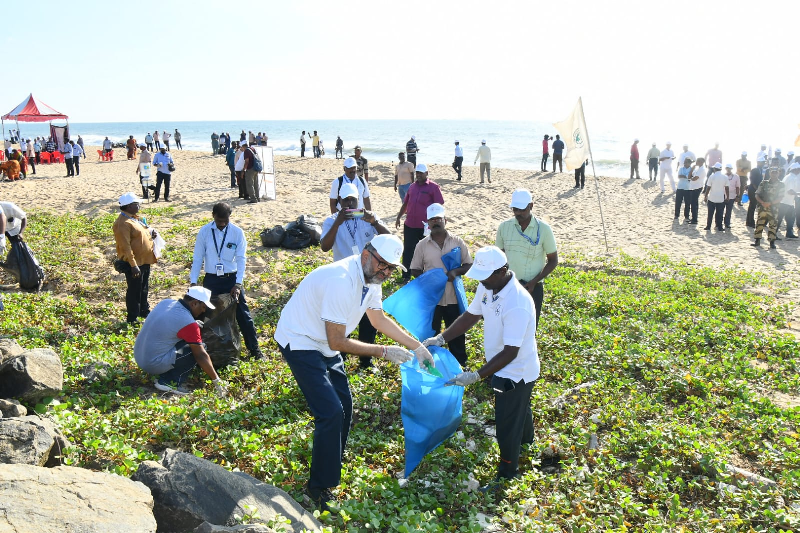 Chennai Port Celebrates Swachhata Diwas 2024 with Beach Cleaning Drive