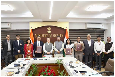 Dharmendra Pradhan along with Shri J. P Nadda witnesses signing of Tripartite Memorandum of Understanding (MoU) between Ministry of Education, IMS-BHU, and Ministry of Health and Family Welfare