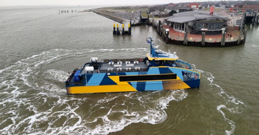 Electric passenger catamaran arrives in Norddeich